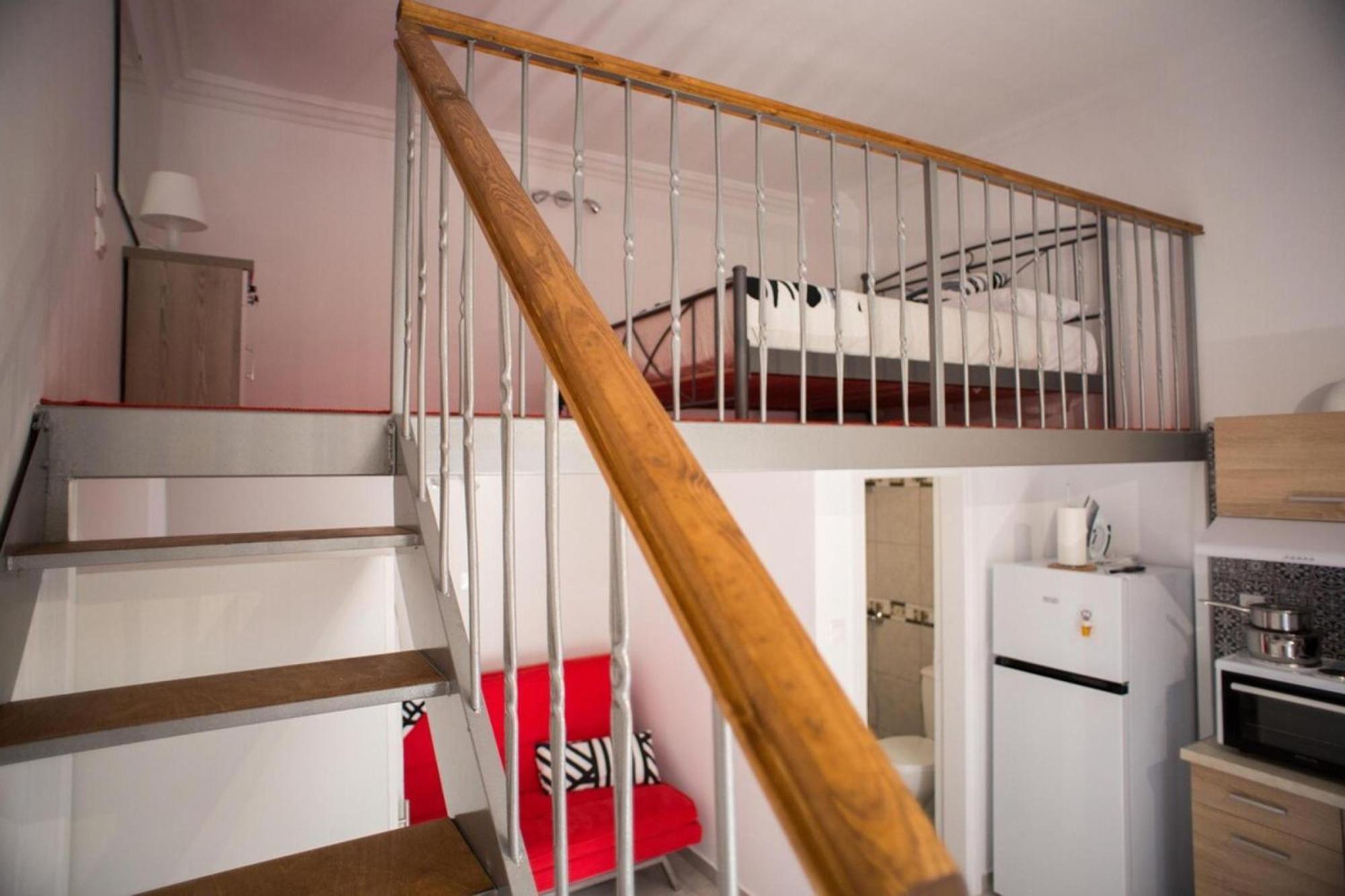 Aimou Studio'S Apartment'S Piraeus Ngoại thất bức ảnh