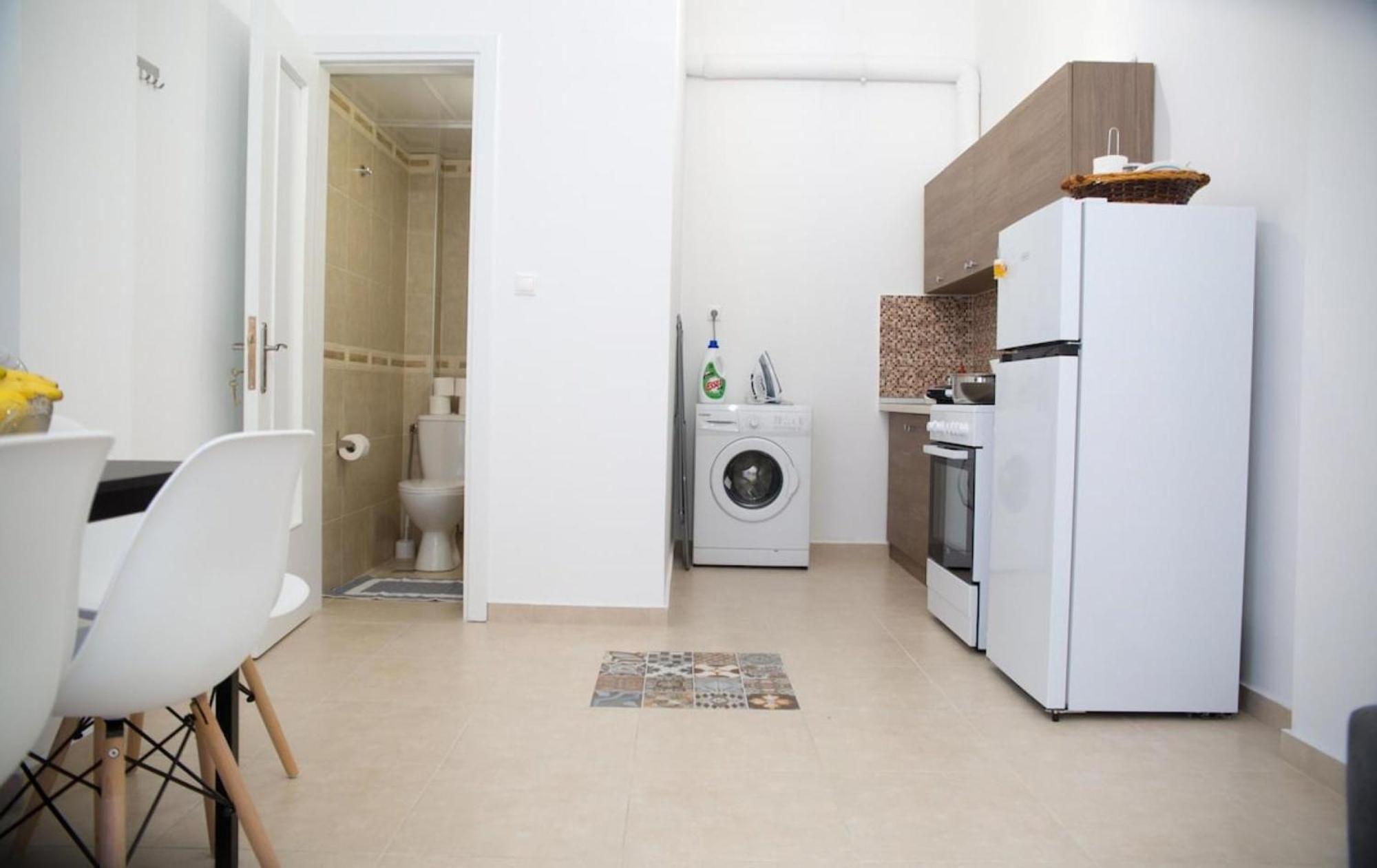 Aimou Studio'S Apartment'S Piraeus Ngoại thất bức ảnh