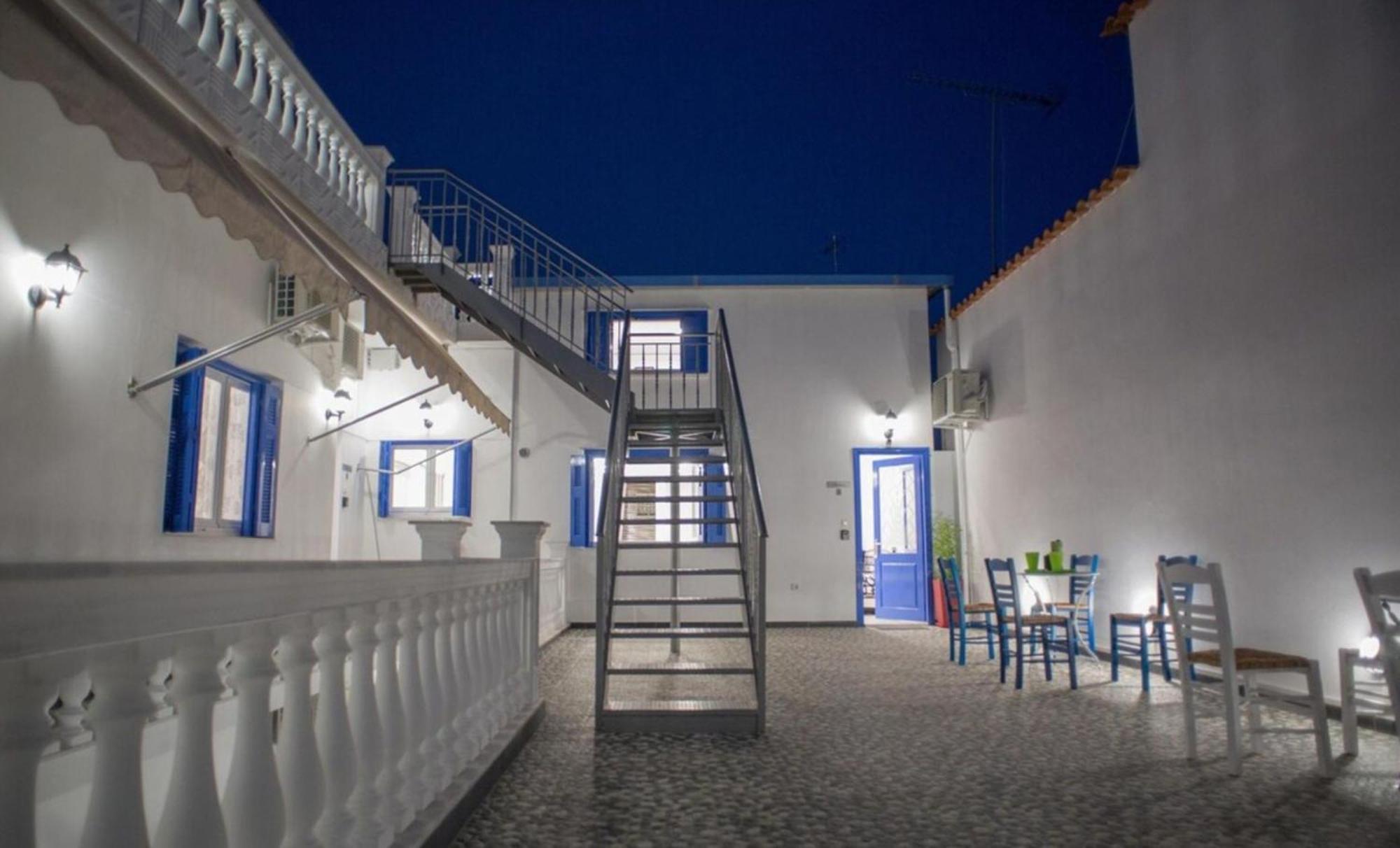 Aimou Studio'S Apartment'S Piraeus Ngoại thất bức ảnh